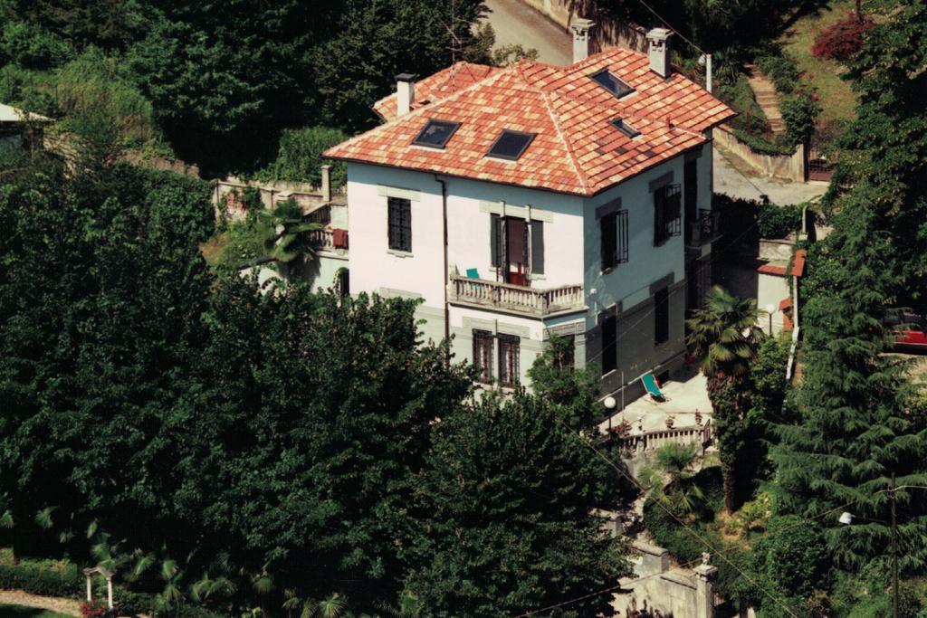 Villa Puccini Venegono Superiore Exterior foto